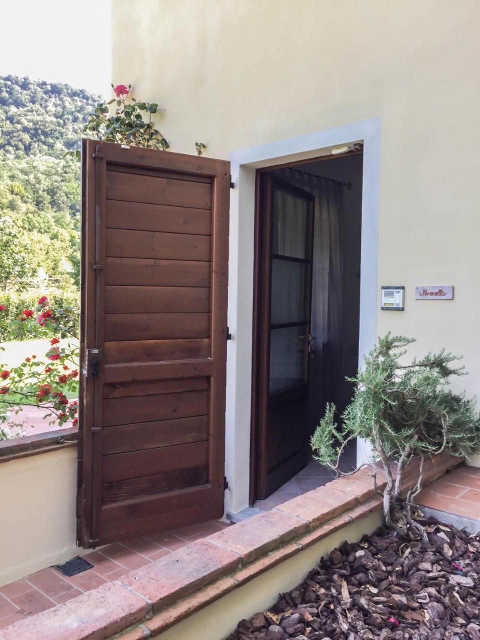 Casale La Fata -Tipico Toscano Immerso Nelle Colline Tra Lucca E Versilia, 6 Appartamenti Indipendenti Camaiore Exterior foto