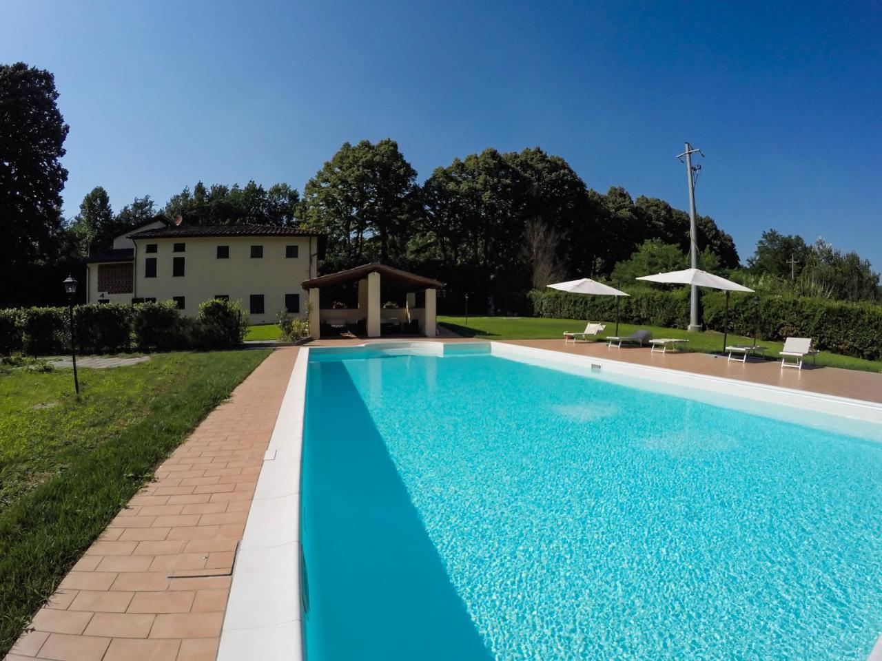 Casale La Fata -Tipico Toscano Immerso Nelle Colline Tra Lucca E Versilia, 6 Appartamenti Indipendenti Camaiore Exterior foto