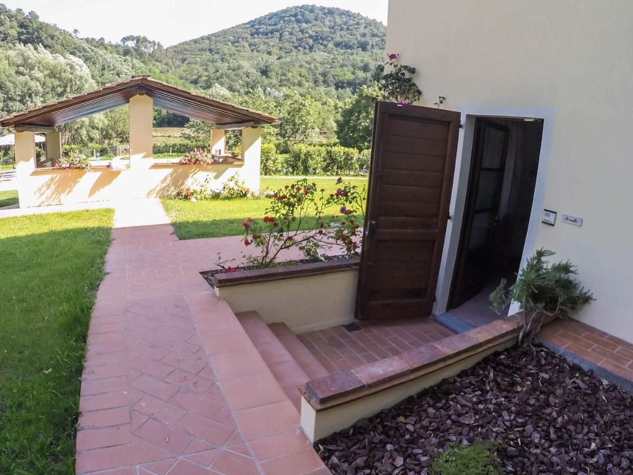 Casale La Fata -Tipico Toscano Immerso Nelle Colline Tra Lucca E Versilia, 6 Appartamenti Indipendenti Camaiore Exterior foto