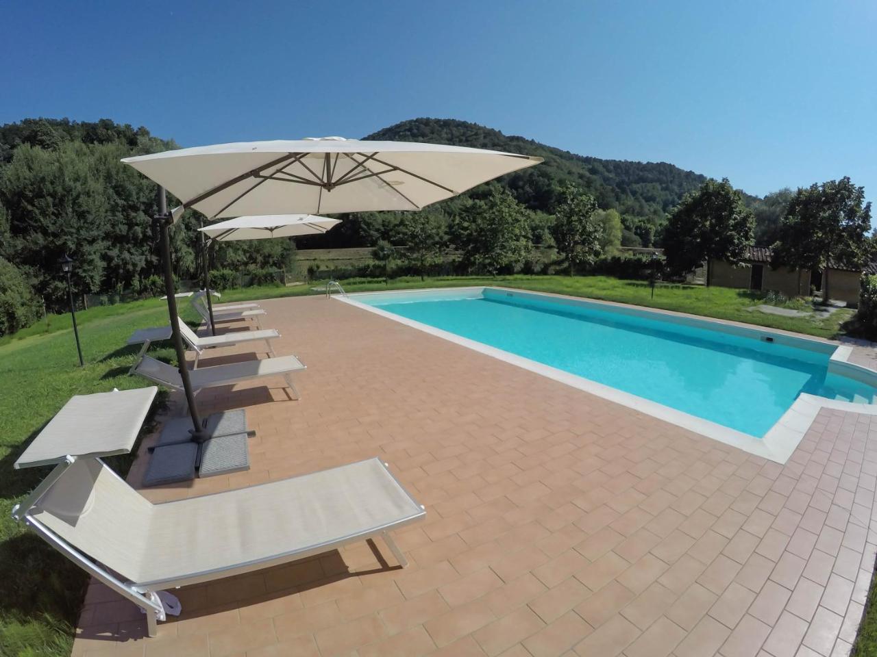 Casale La Fata -Tipico Toscano Immerso Nelle Colline Tra Lucca E Versilia, 6 Appartamenti Indipendenti Camaiore Exterior foto